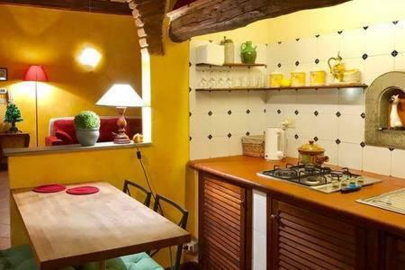 Real Rustic Tuscany Style In Center Florencia Exterior foto