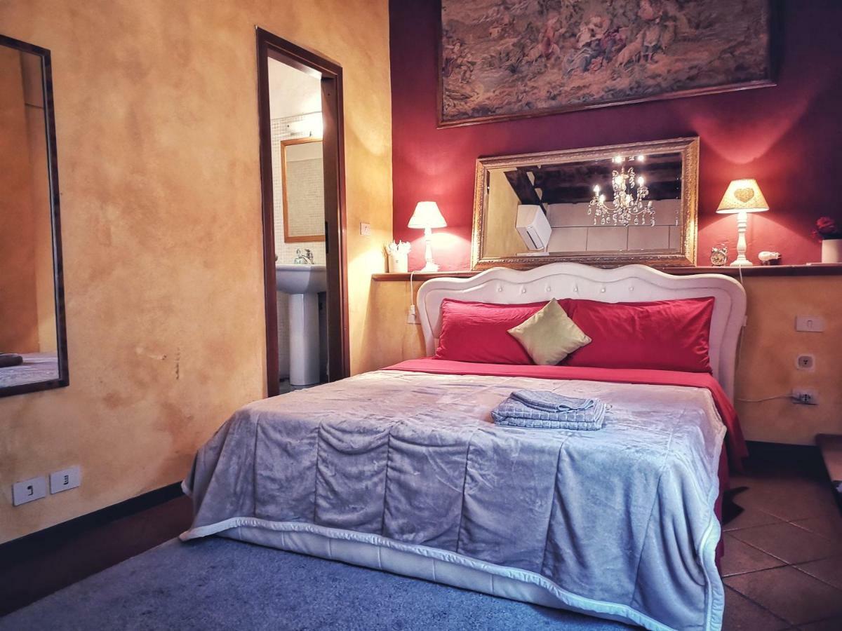 Real Rustic Tuscany Style In Center Florencia Exterior foto
