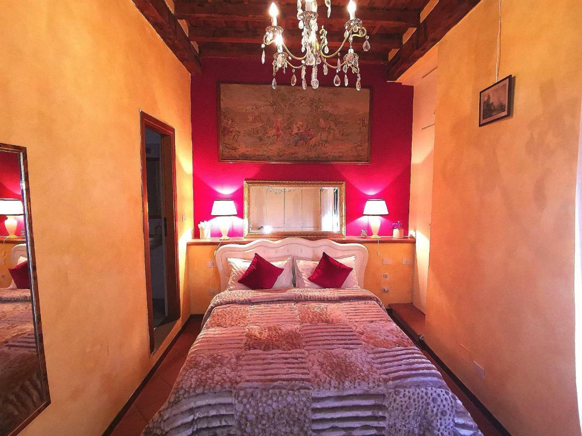 Real Rustic Tuscany Style In Center Florencia Exterior foto