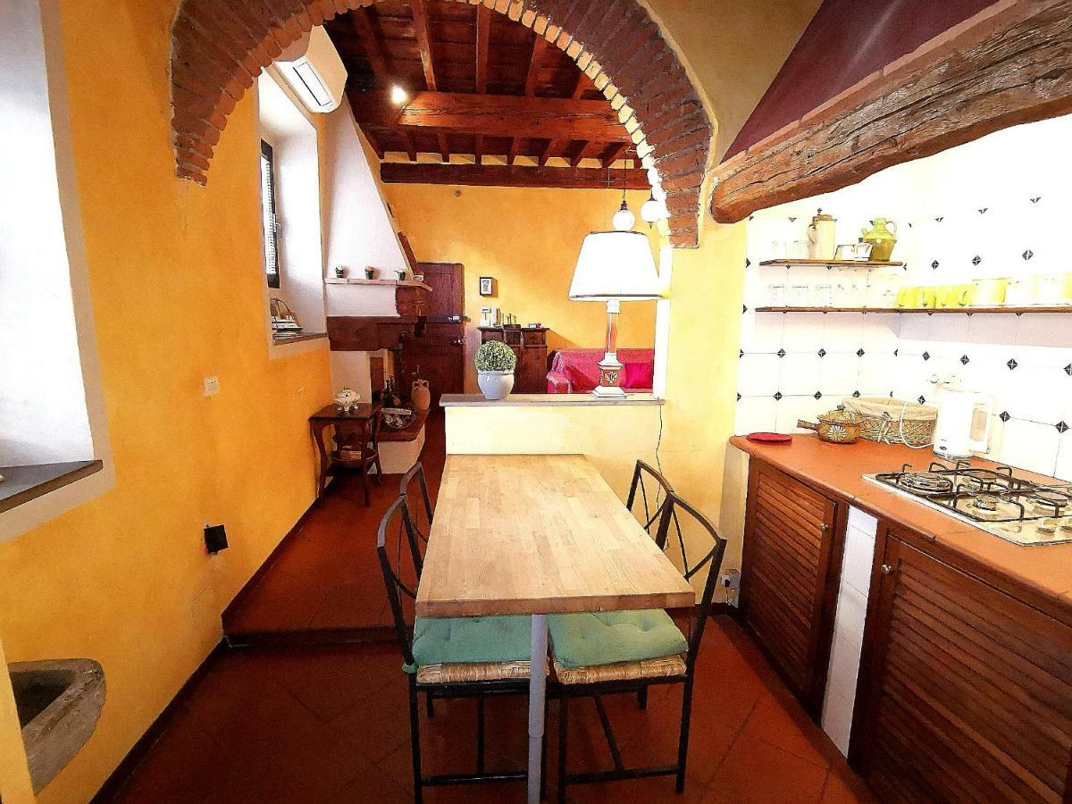 Real Rustic Tuscany Style In Center Florencia Exterior foto