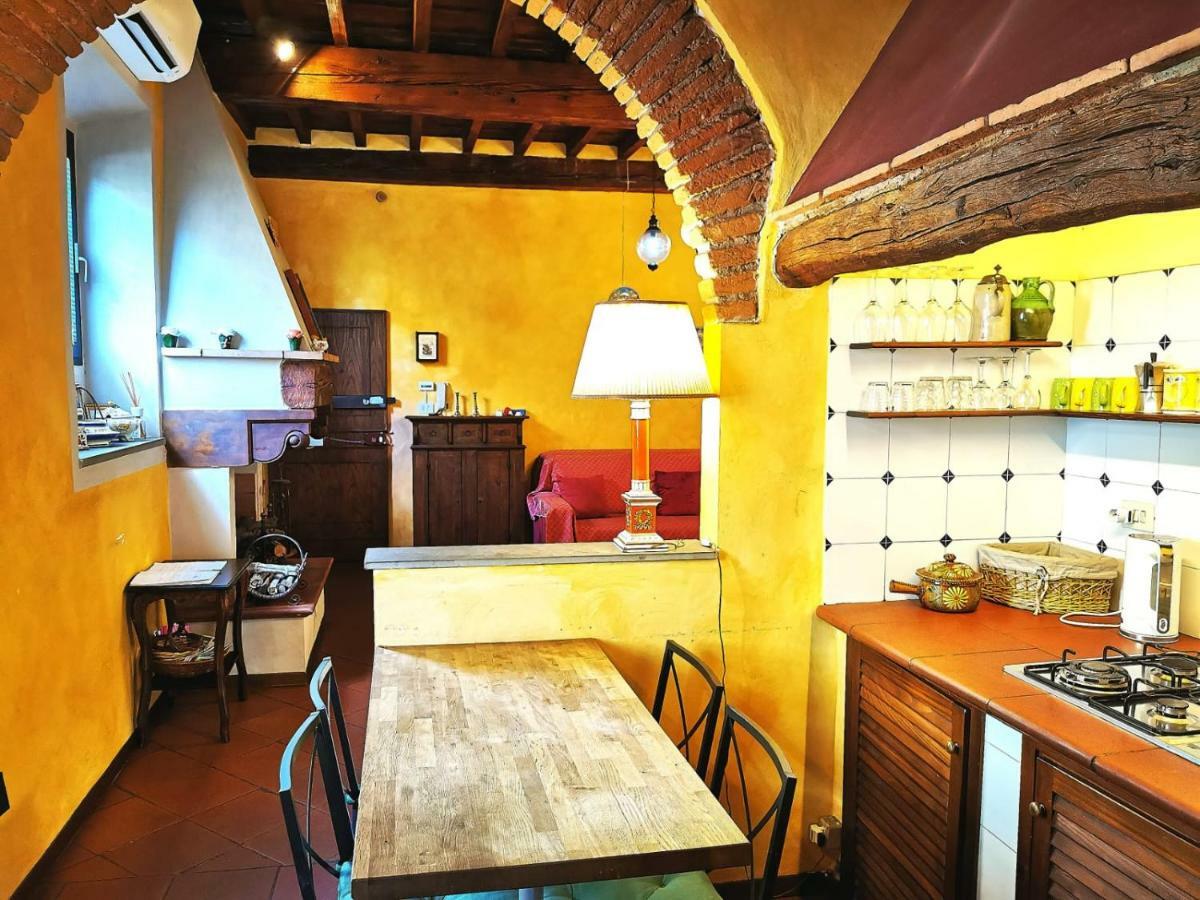 Real Rustic Tuscany Style In Center Florencia Exterior foto